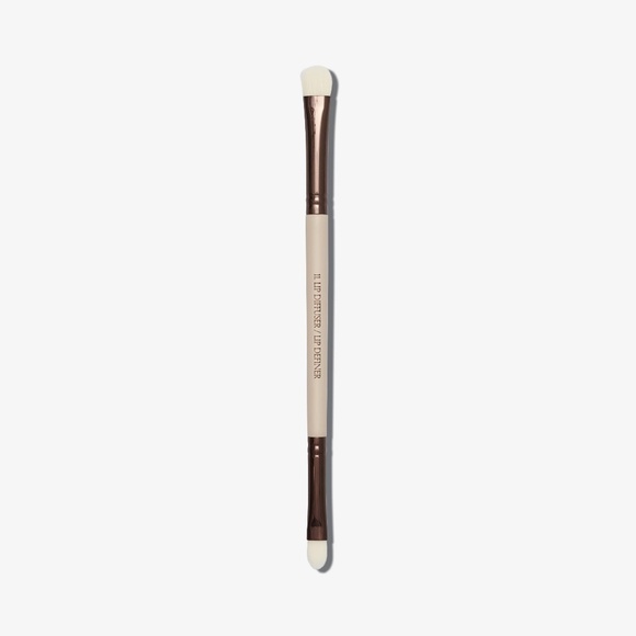 Tanielle Jai Other - Tanielle Jai #11. Lip Diffuse & Define Dual Ended Makeup Brush